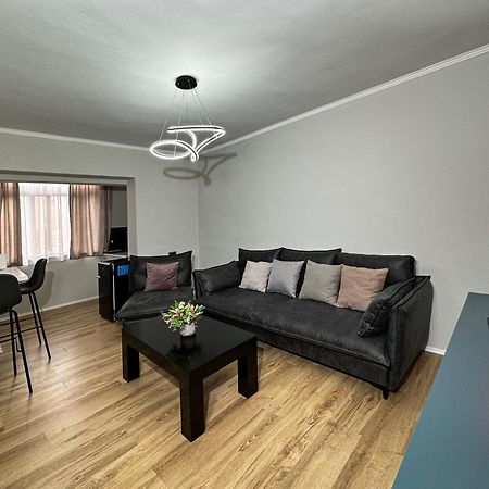 Home Select Tirana Exterior photo