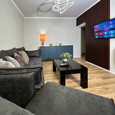 Home Select Tirana Exterior photo